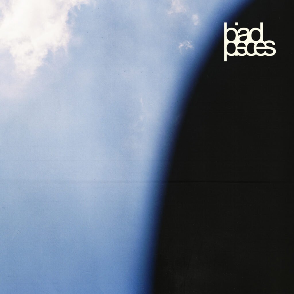 Album artwork for wave to earth’s “bad pieces.”